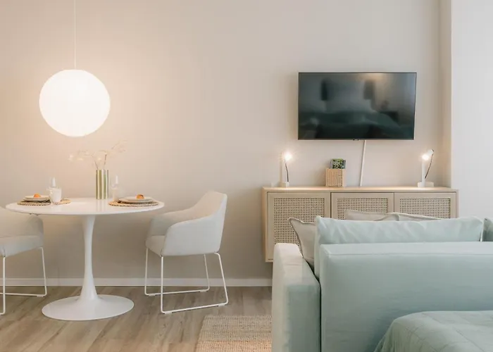 5 Min 1-room - Free Parking 600 Mbit Wifi דירה באיירוט
