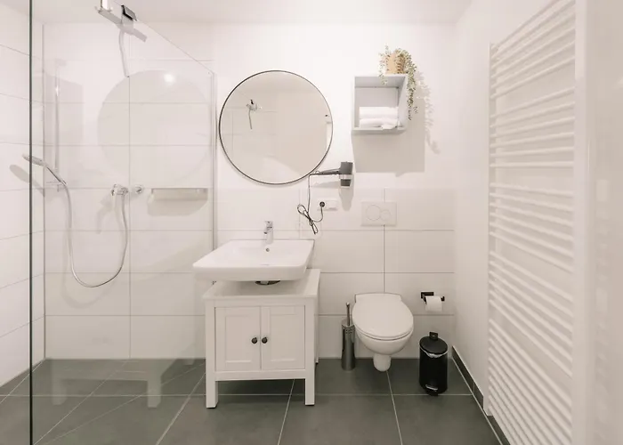 Apartment 5 Min 1-room - Free Parking 600 Mbit Wifi *